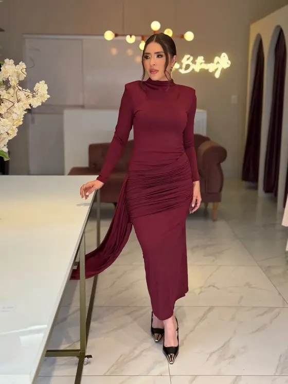 Vestido vinho drapeado